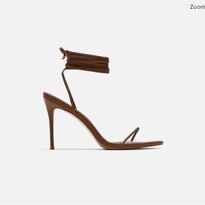 Femme la the luce in color Sienna heels size 9